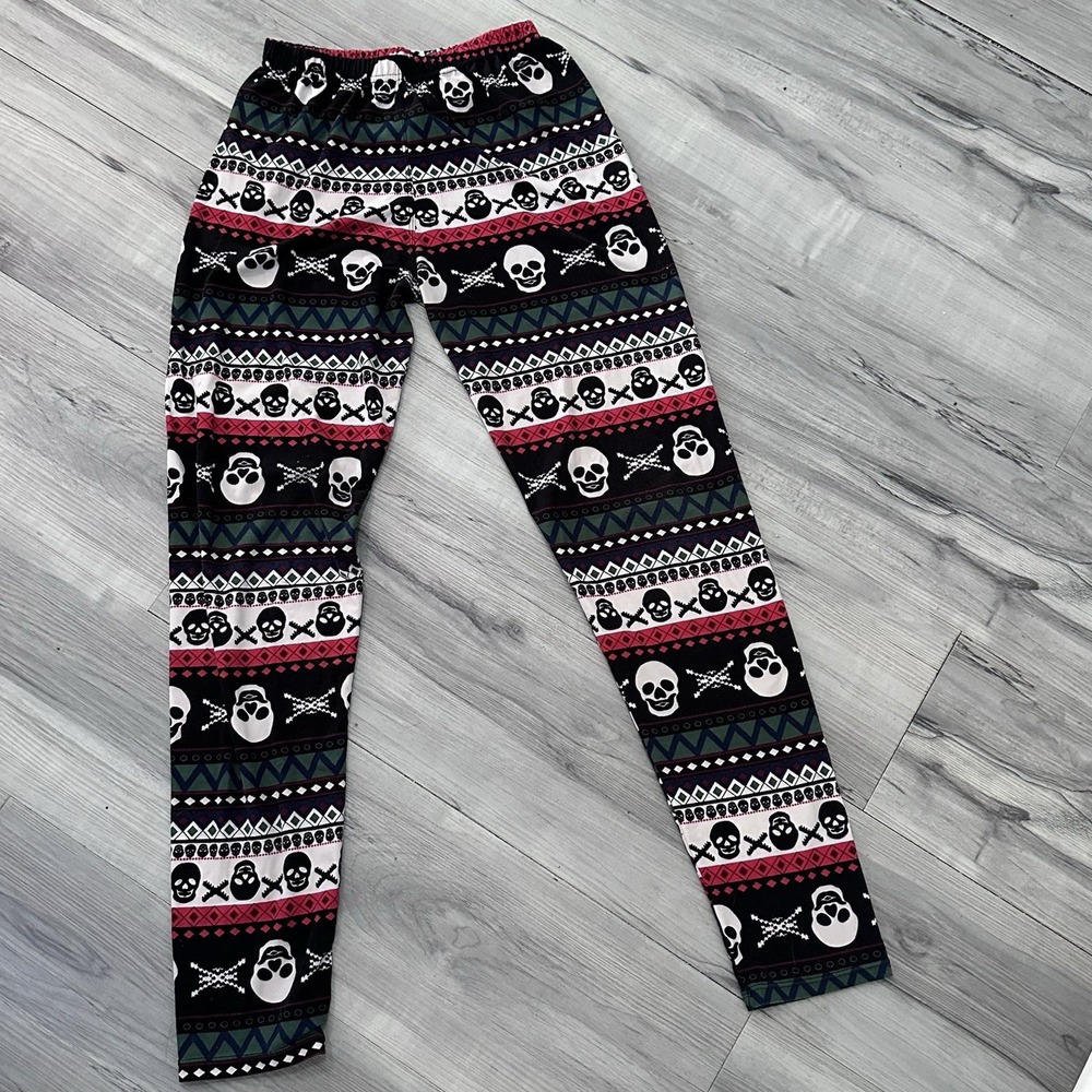 AGNES & DORA Super‎ Soft Skull Leggings Size S/M Women's Black Red Green White